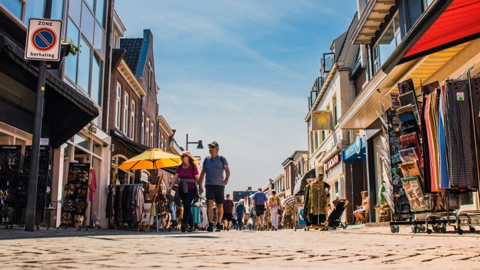 winkelstraat_egmondaanzee