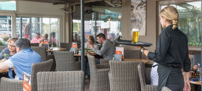 Foto van het terras van Restaurant Jooi! in Egmond aan Zee